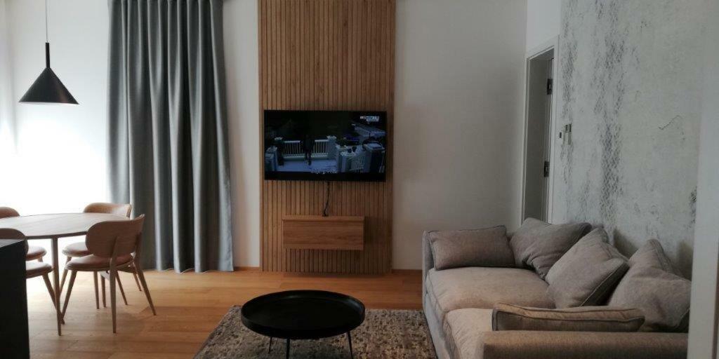Regentova Suites リュブリャナ エクステリア 写真